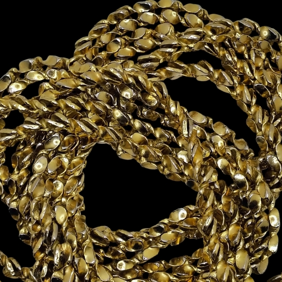 Elegant Gold Chain Necklace - Picture 4 of 5